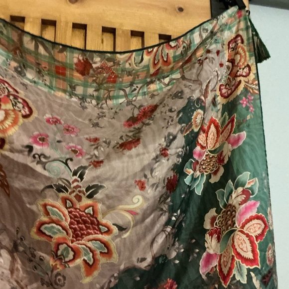 100% Silk Johnny Was Floral Patterned Scarf 42” by 42” - Picture 5 of 6